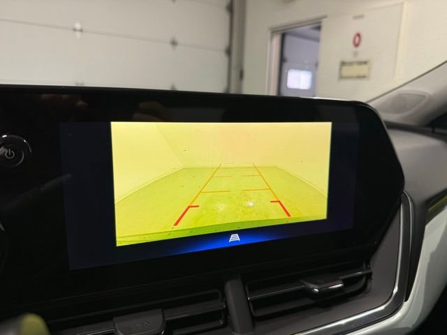 New 2026 Chevrolet Trax LT w/ Driver Confidence Package image 18