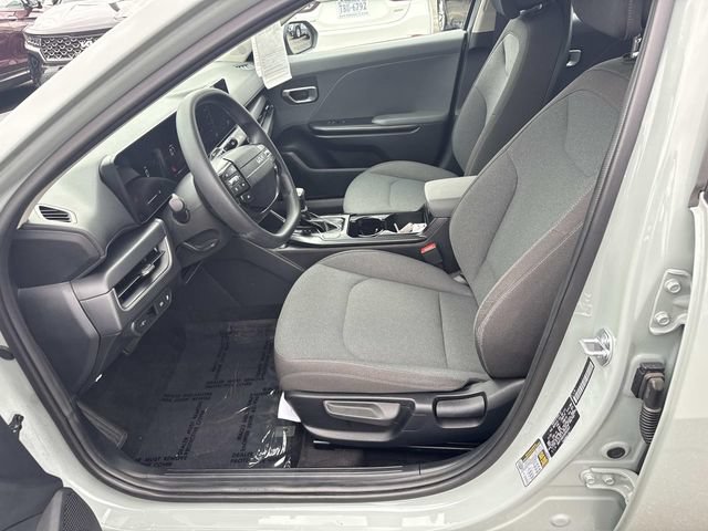Used 2025 Kia K4 FWD image 14