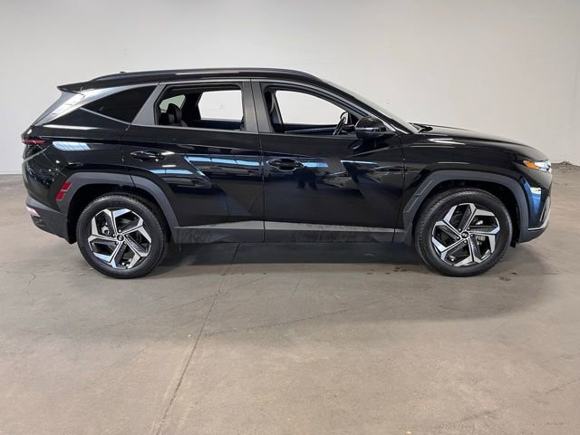 Used 2022 Hyundai Tucson SEL w/ Convenience + Premium Package AWD/4WD image 2