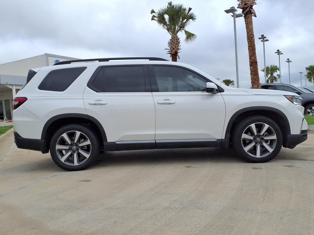 Certified 2024 Honda Pilot Touring image 8