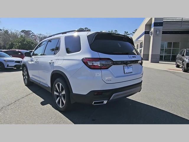 Used 2025 Honda Pilot Touring image 21