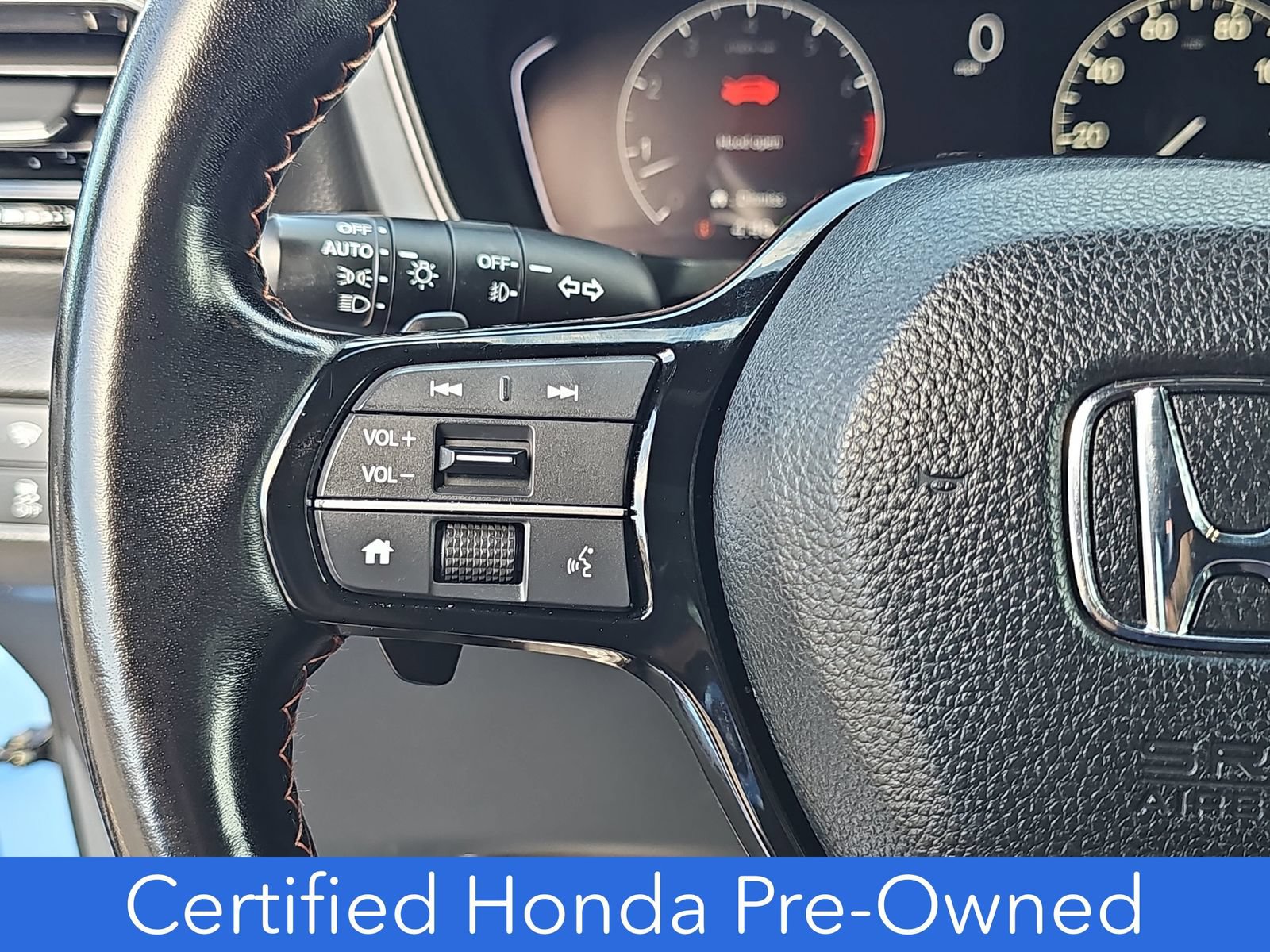 Certified 2024 Honda Pilot TrailSport image 19