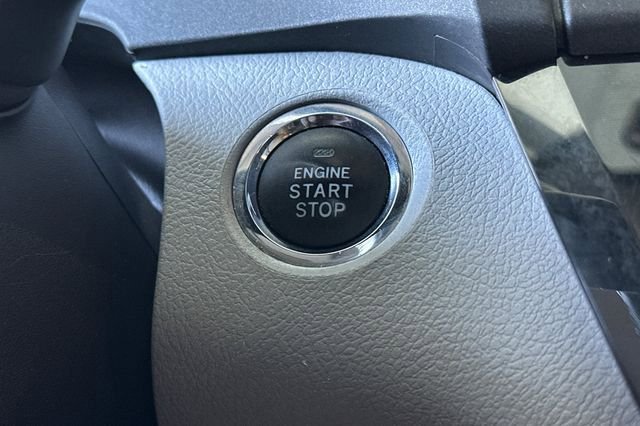 Used 2018 Toyota Sienna XLE FWD image 26