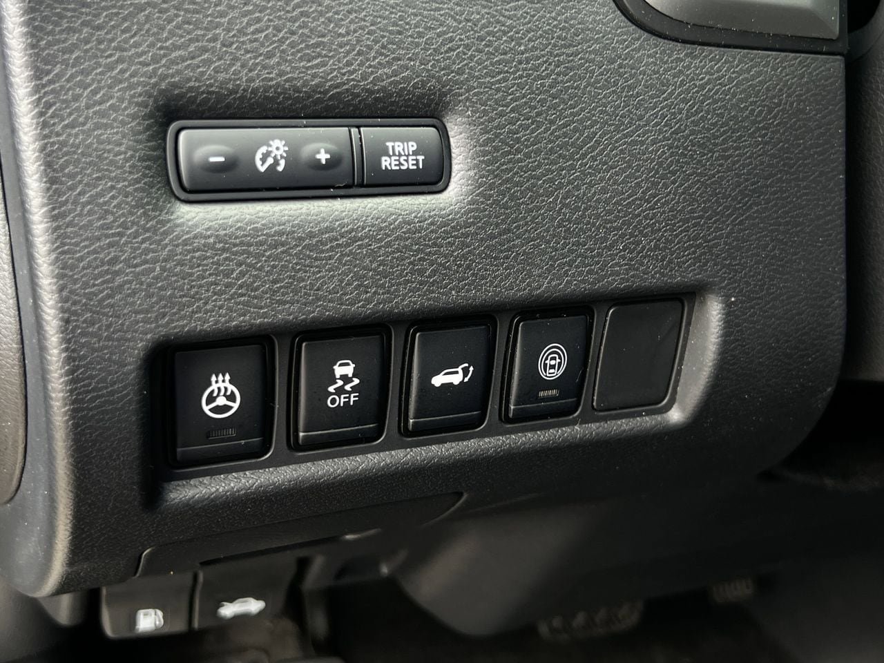 Certified 2023 Nissan Murano SL w/ Cargo Package FWD image 21