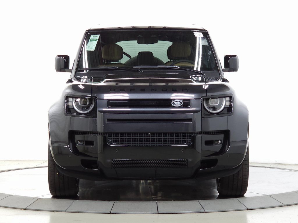 Certified 2026 Land Rover Defender 110 V8 AWD/4WD image 8