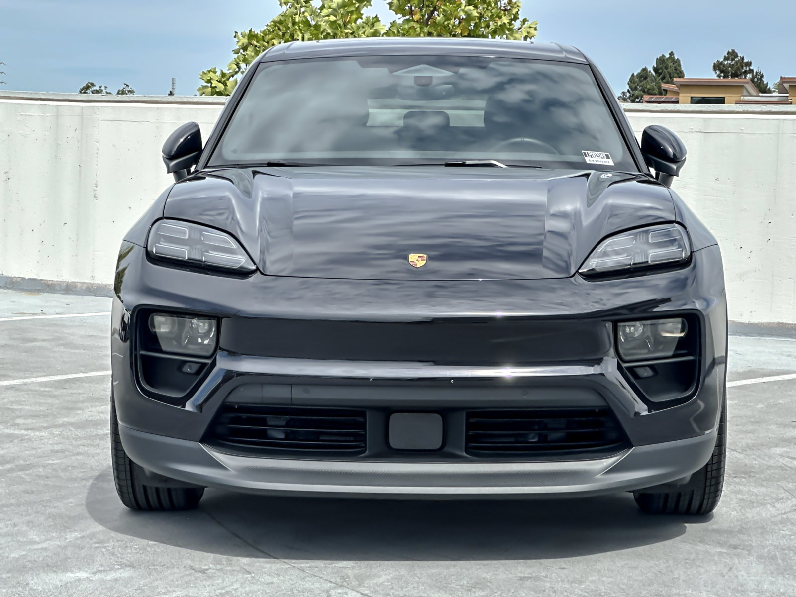 Used 2025 Porsche Macan Electric RWD image 12