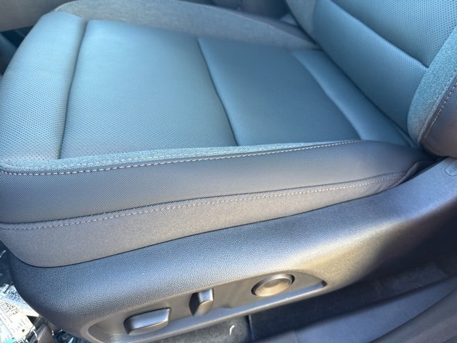 New 2026 GMC Terrain AT4 w/ Convenience Package III image 13