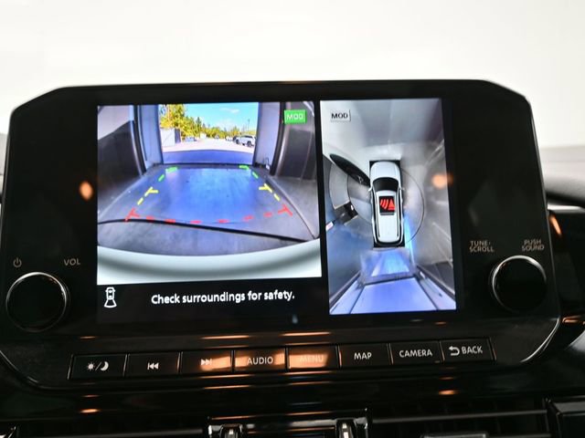 Used 2025 Nissan Pathfinder Platinum image 12