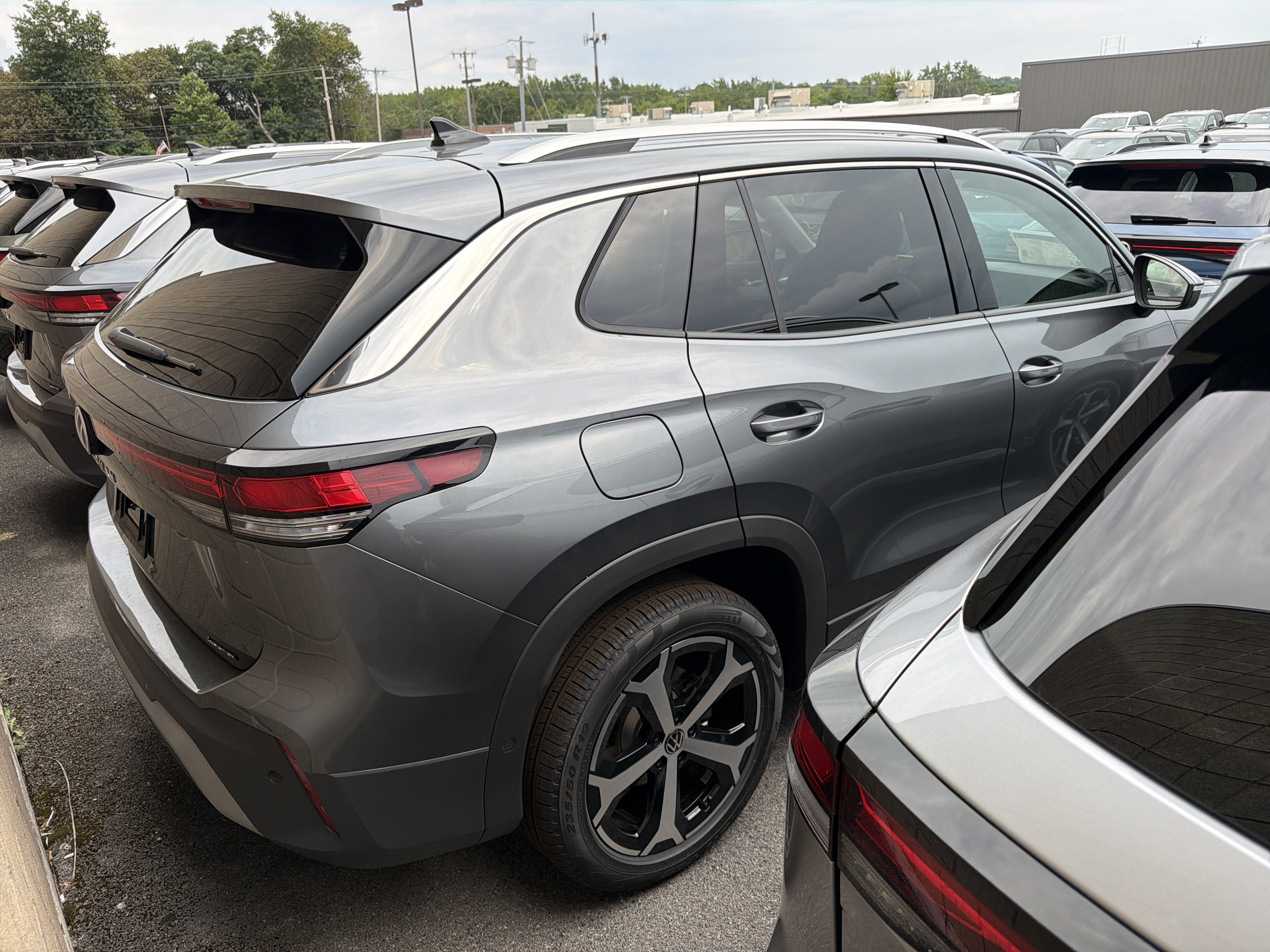 New 2026 Volkswagen Tiguan SE AWD/4WD image 5