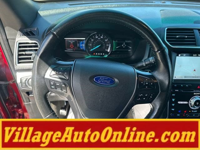 Used 2017 Ford Explorer Limited w/ Equipment Group 301A AWD/4WD image 32