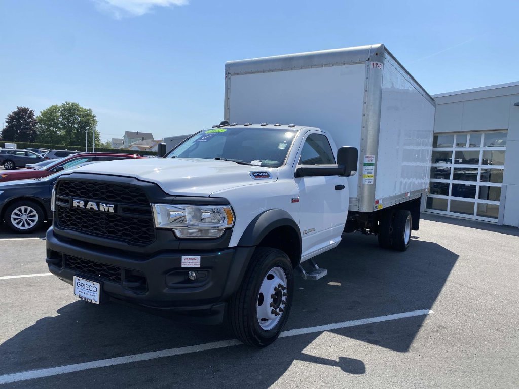 Used 2022 RAM 4500 Tradesman RWD image 4