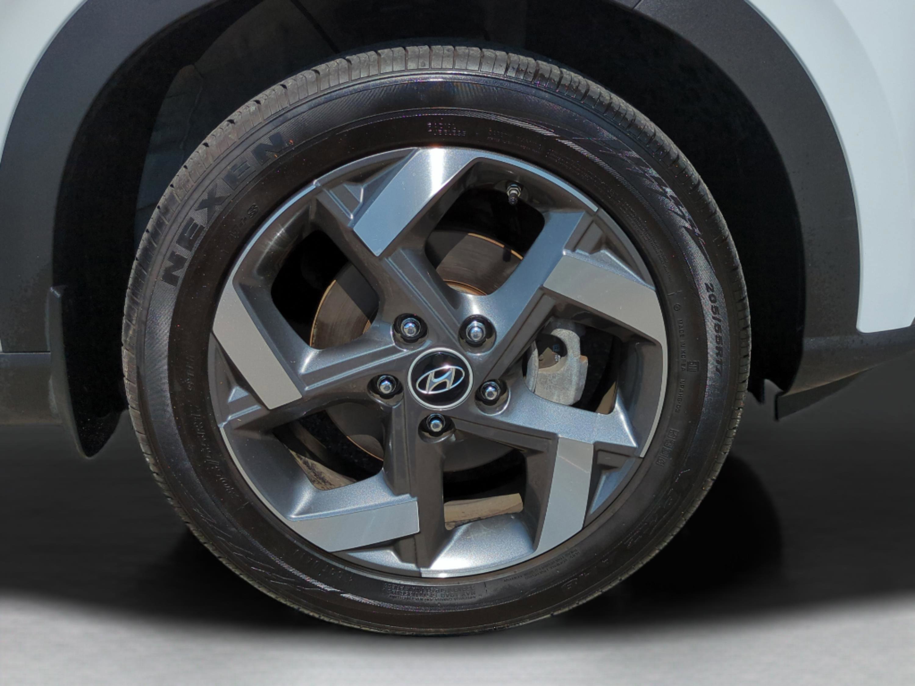 Certified 2024 Hyundai Venue Limited image 10