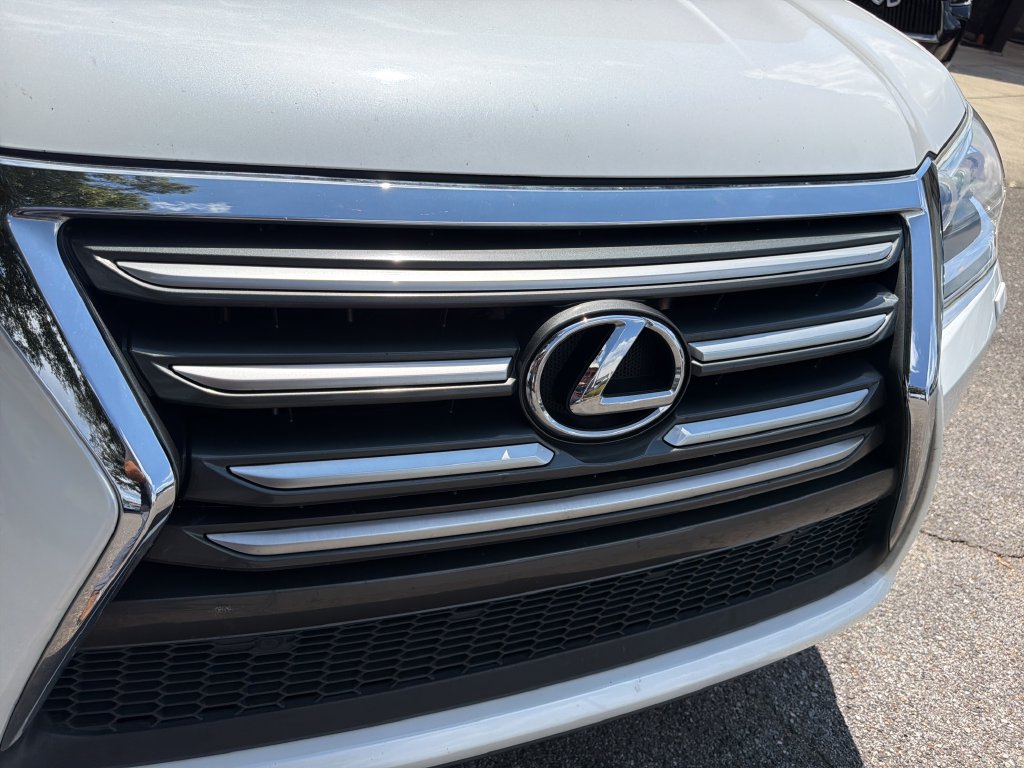 Used 2018 Lexus GX 460 Premium w/ Premium Package AWD/4WD image 15