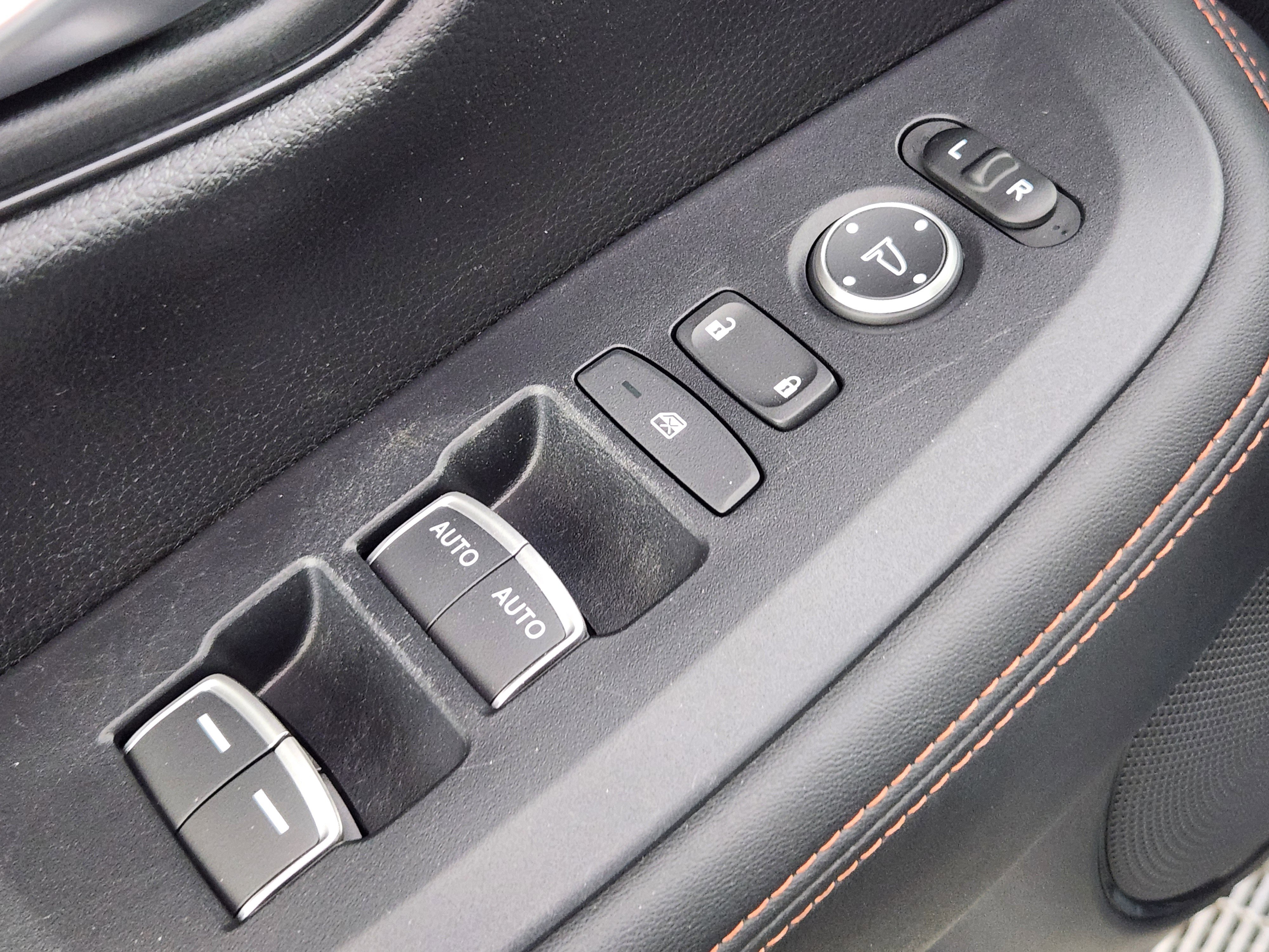 Used 2024 Honda HR-V Sport image 17