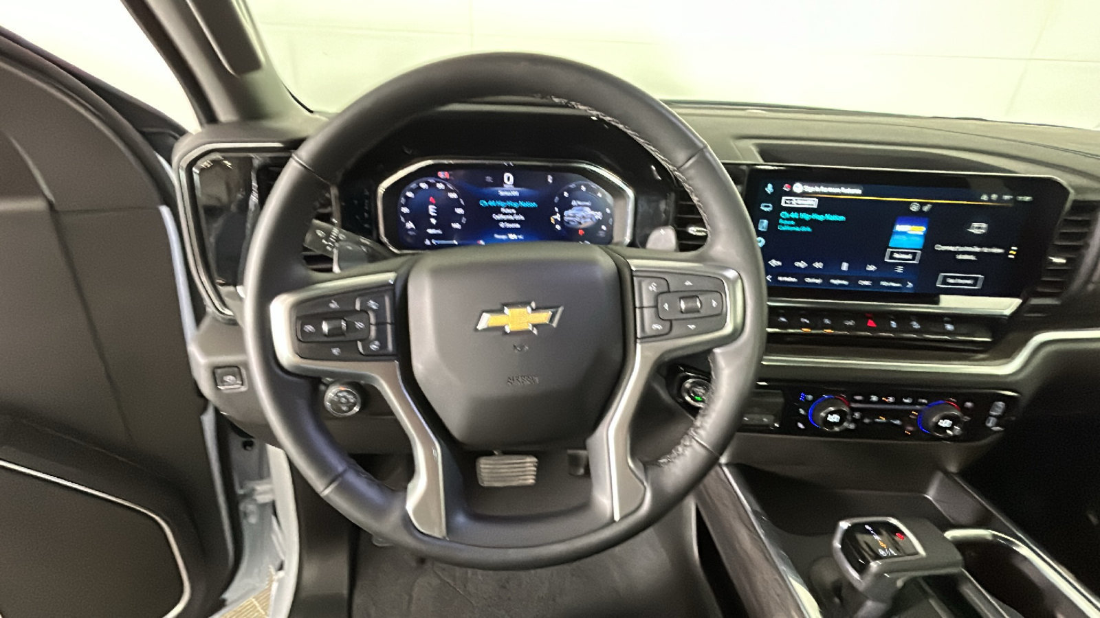 New 2026 Chevrolet Silverado 1500 LTZ AWD/4WD image 17
