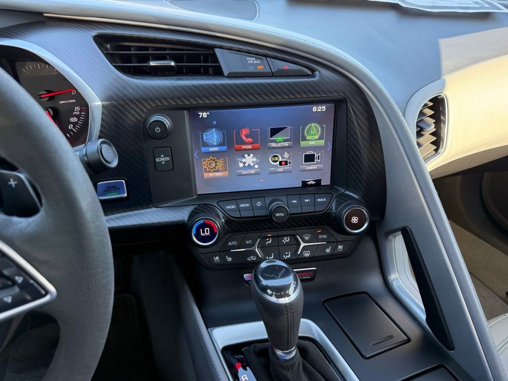 Used 2018 Chevrolet Corvette Z06 RWD image 21