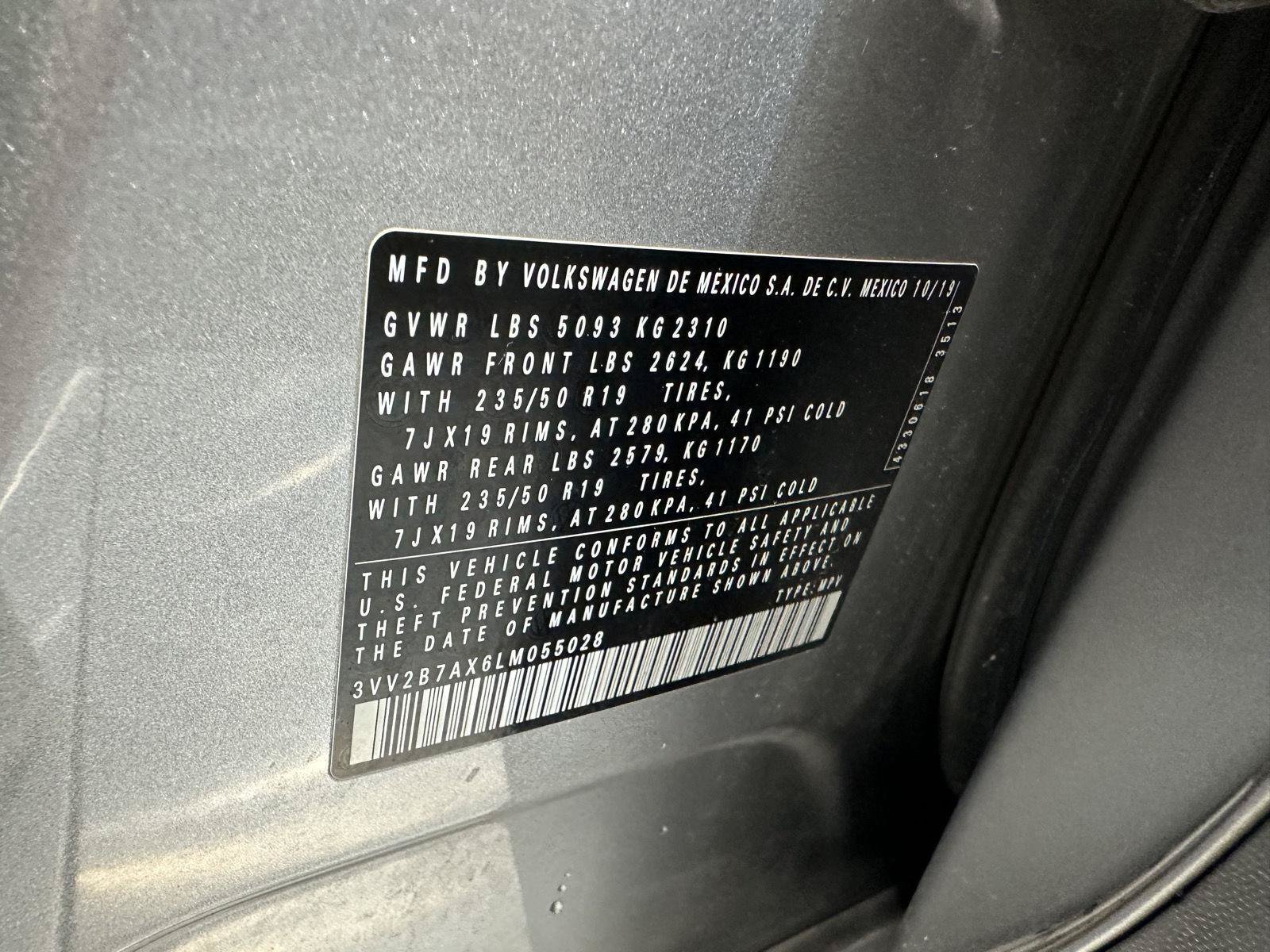 Used 2020 Volkswagen Tiguan SEL AWD/4WD image 17