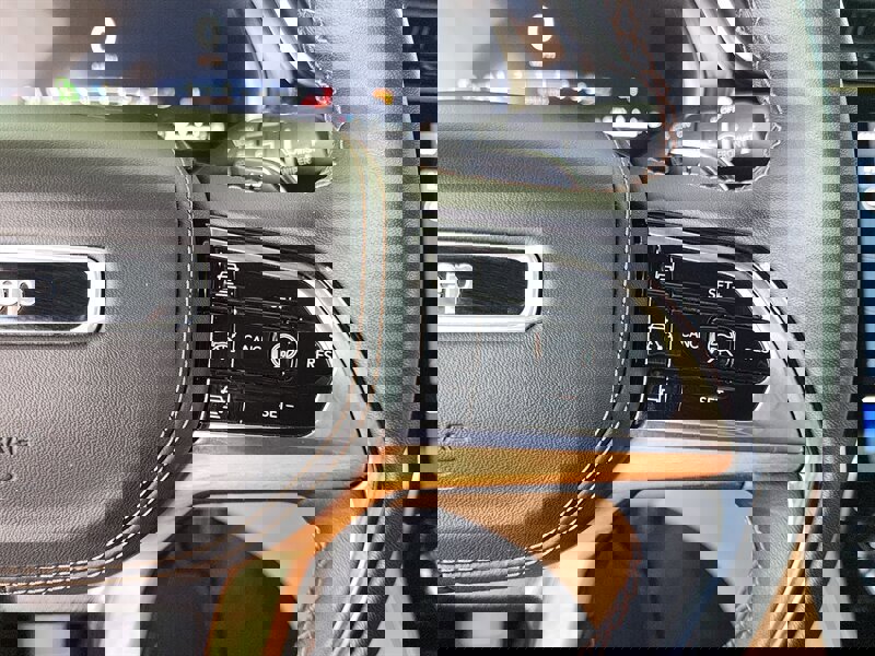 Used 2023 Jeep Grand Cherokee L Summit AWD/4WD image 39