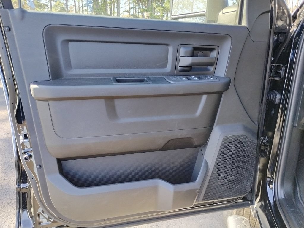 New 2026 RAM 3500 Tradesman AWD/4WD image 21