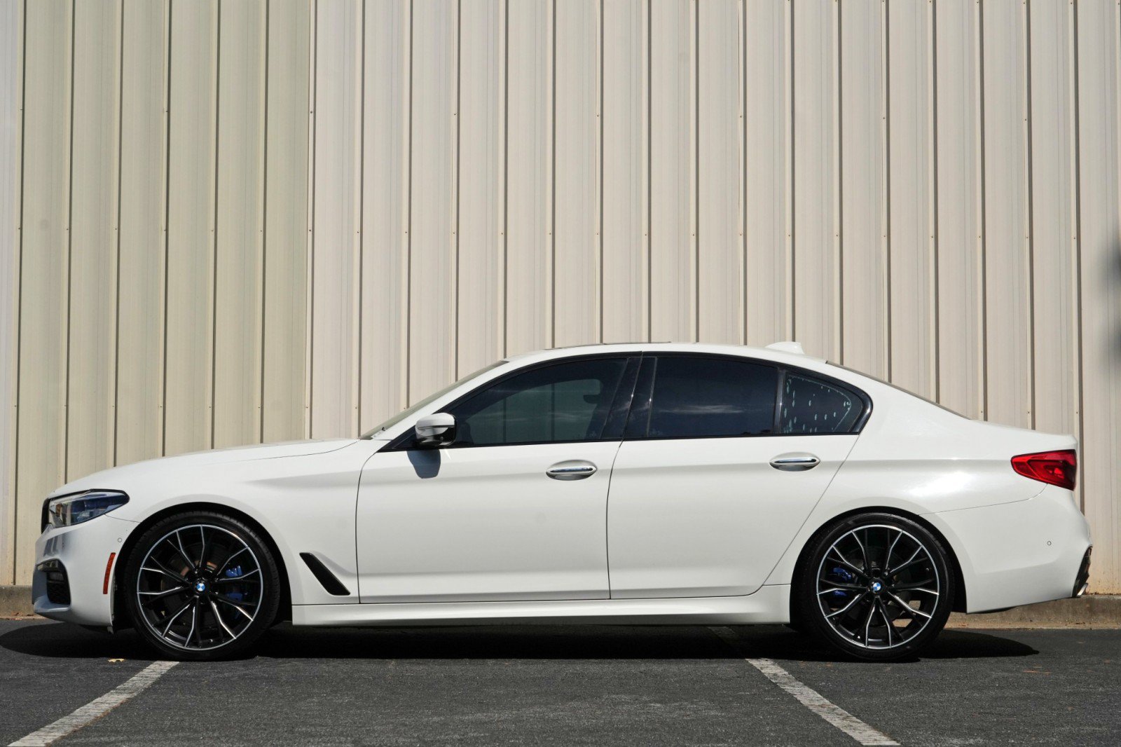 Used 2017 BMW 540i RWD image 8
