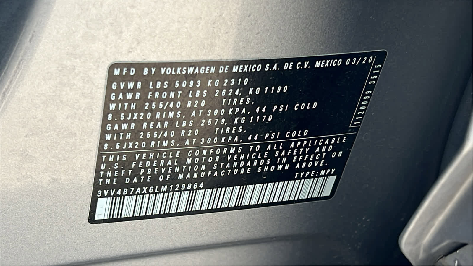 Certified 2020 Volkswagen Tiguan SEL Premium R-Line image 30