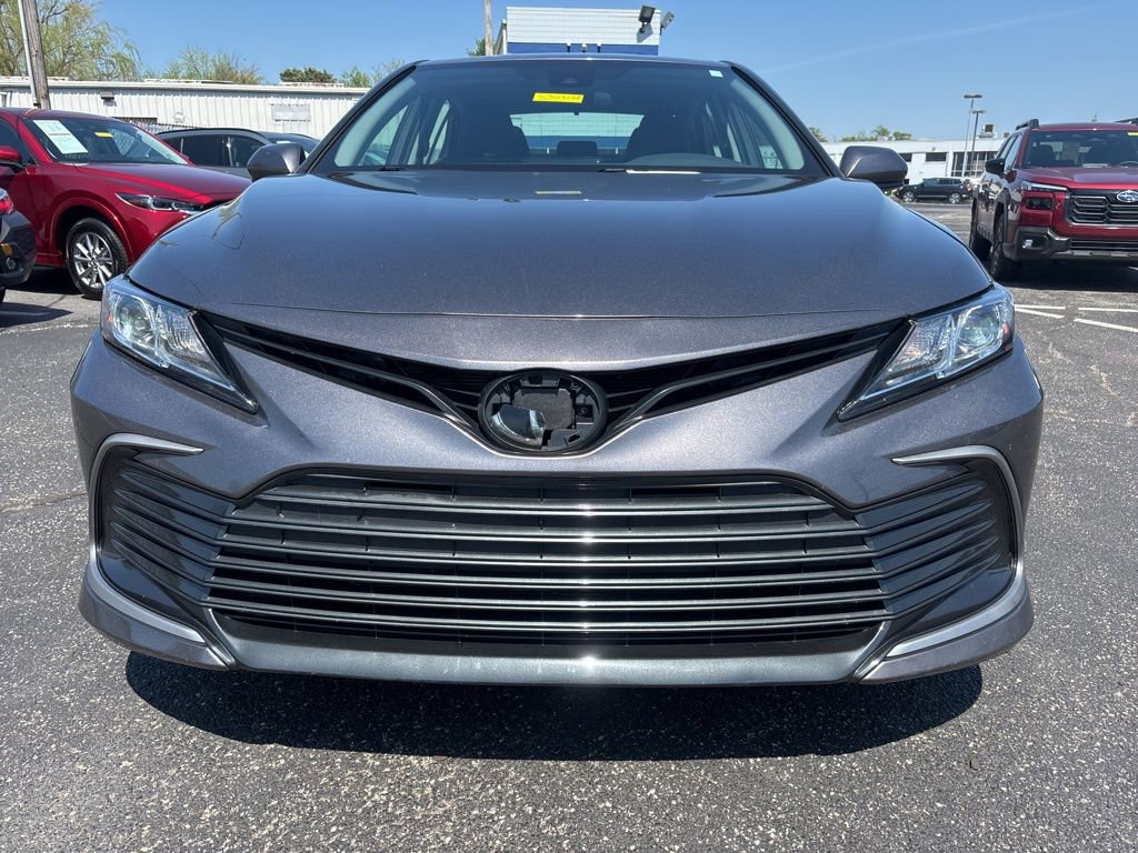 Used 2024 Toyota Camry LE image 2