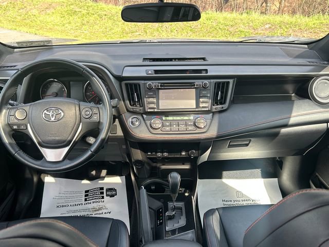 Used 2016 Toyota RAV4 SE w/ Protection Package image 12