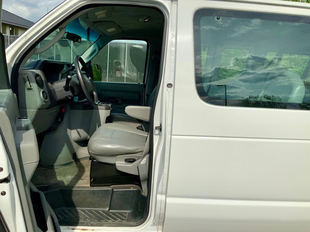 Used 2012 Ford E-350 and Econoline 350 XL w/ PWR Windows & Locks Group RWD image 15