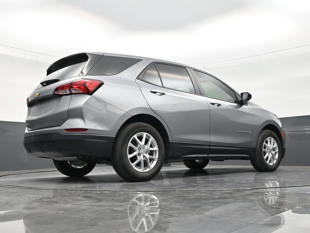 Used 2024 Chevrolet Equinox LS FWD image 24