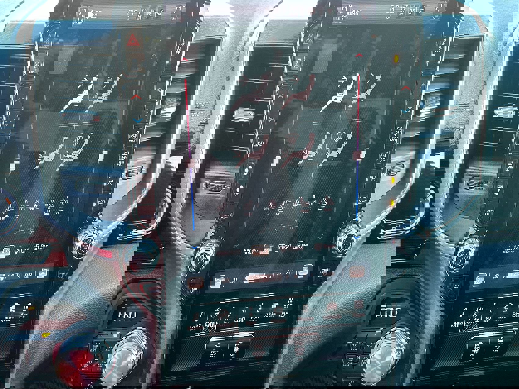 Used 2025 RAM 1500 Laramie w/ Night Edition image 18