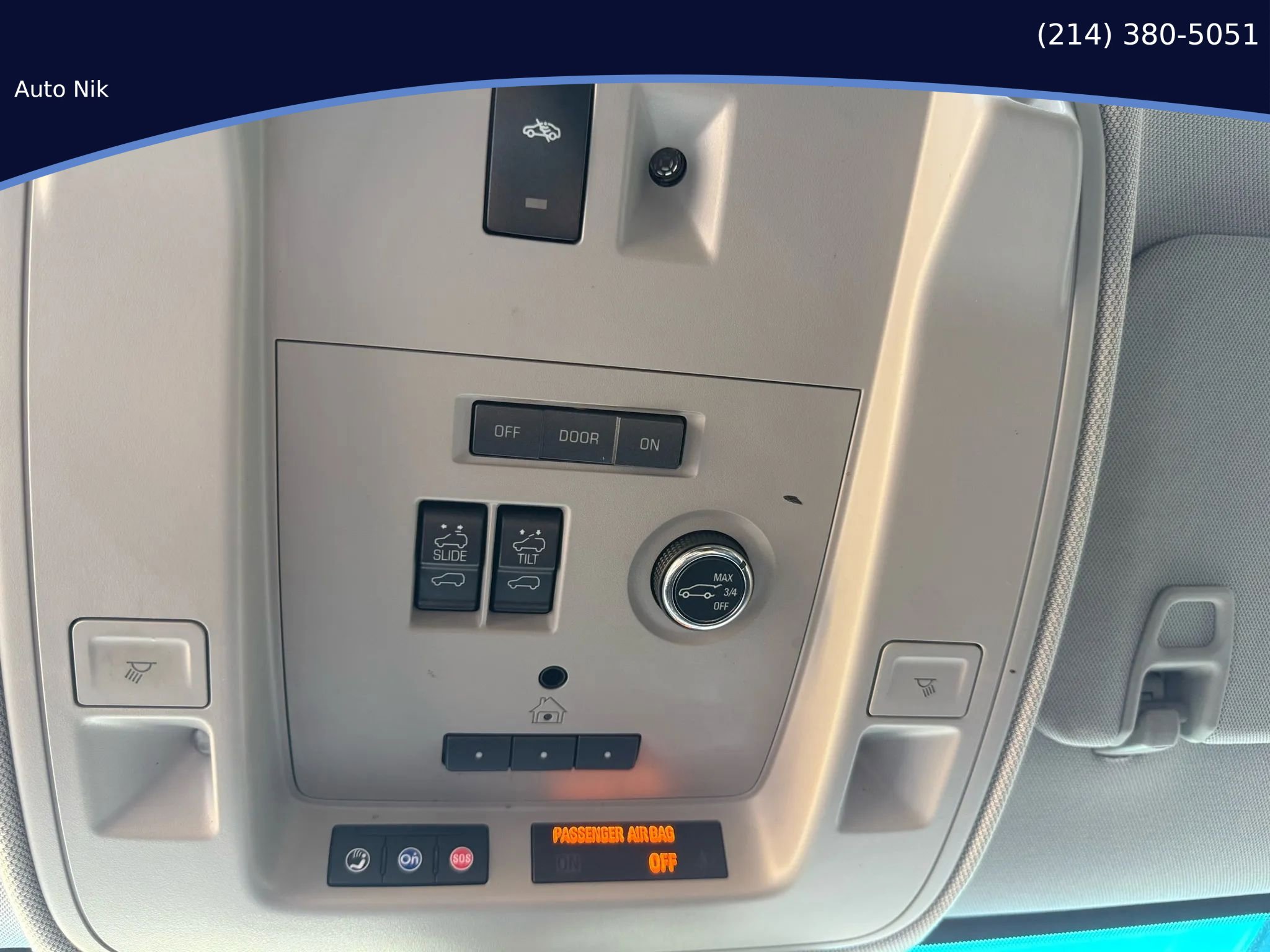Used 2018 Cadillac Escalade Premium Luxury RWD image 32