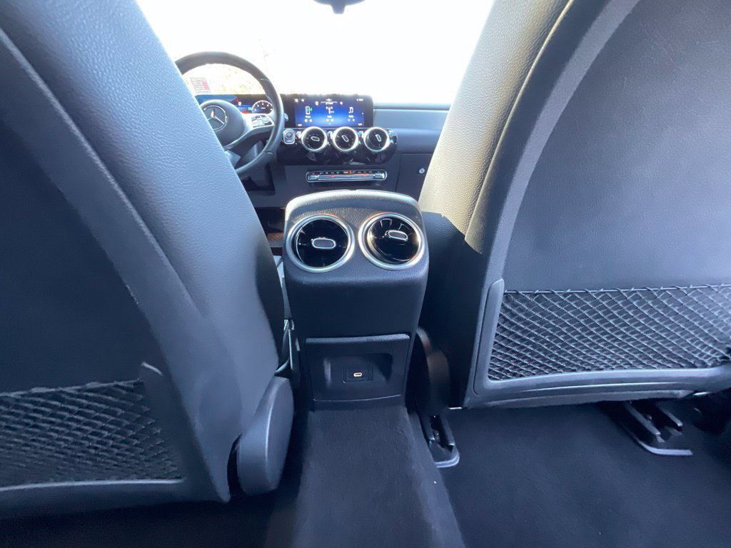 Used 2025 Mercedes-Benz CLA 250 4MATIC image 25