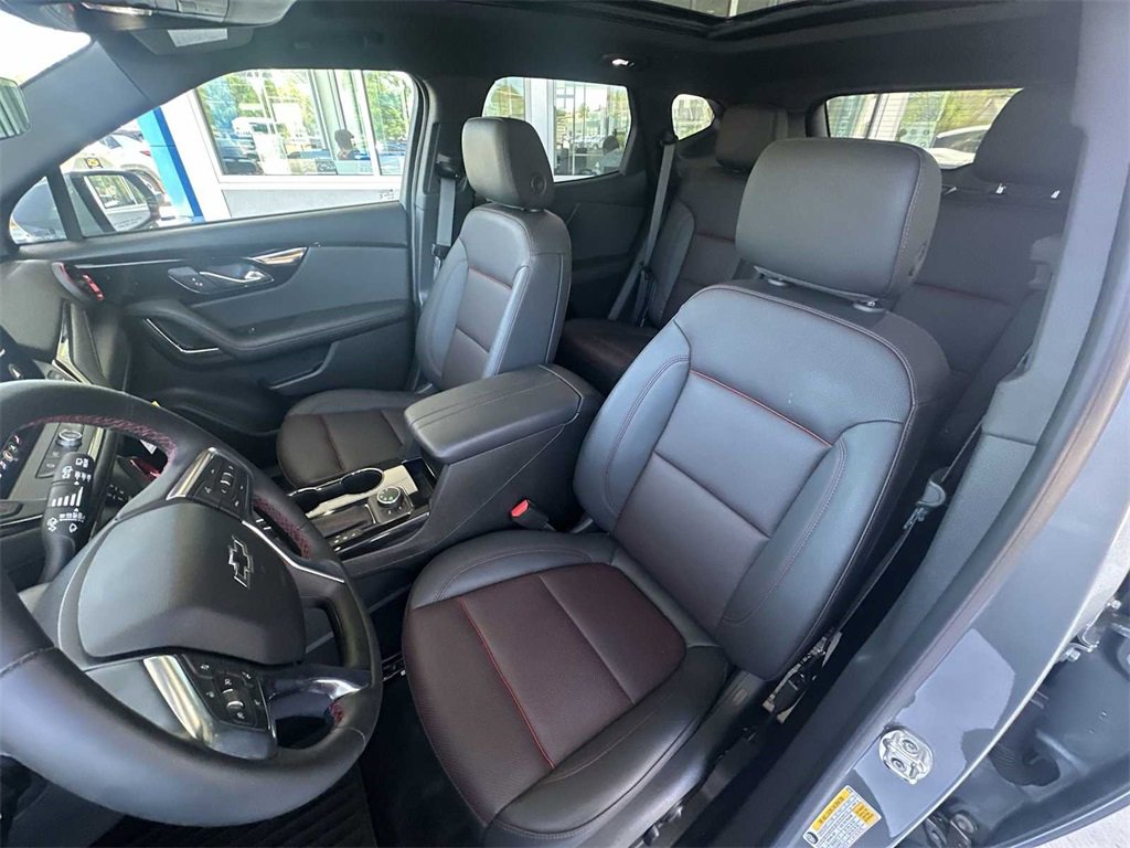 New 2025 Chevrolet Blazer RS w/ Driver Confidence II Package image 19