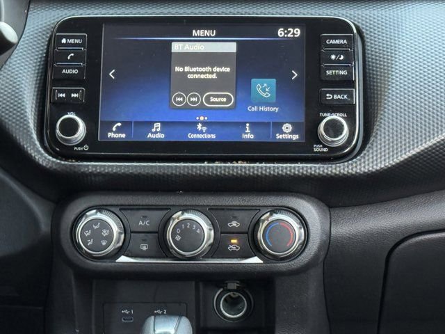 Used 2023 Nissan Kicks SV image 18