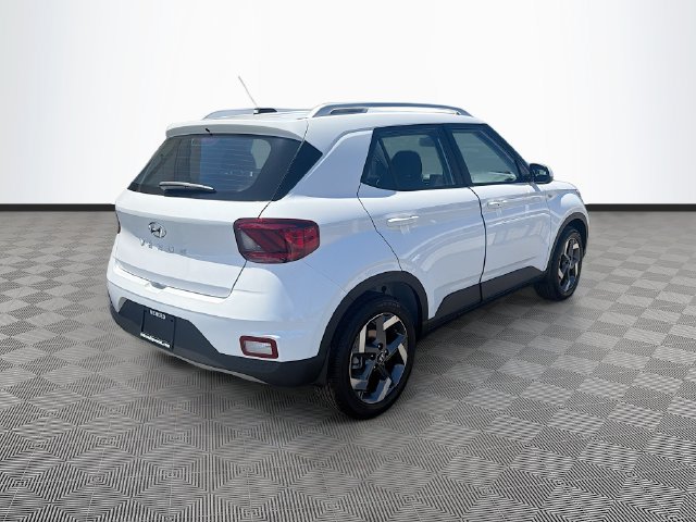 New 2026 Hyundai Venue SEL FWD image 7