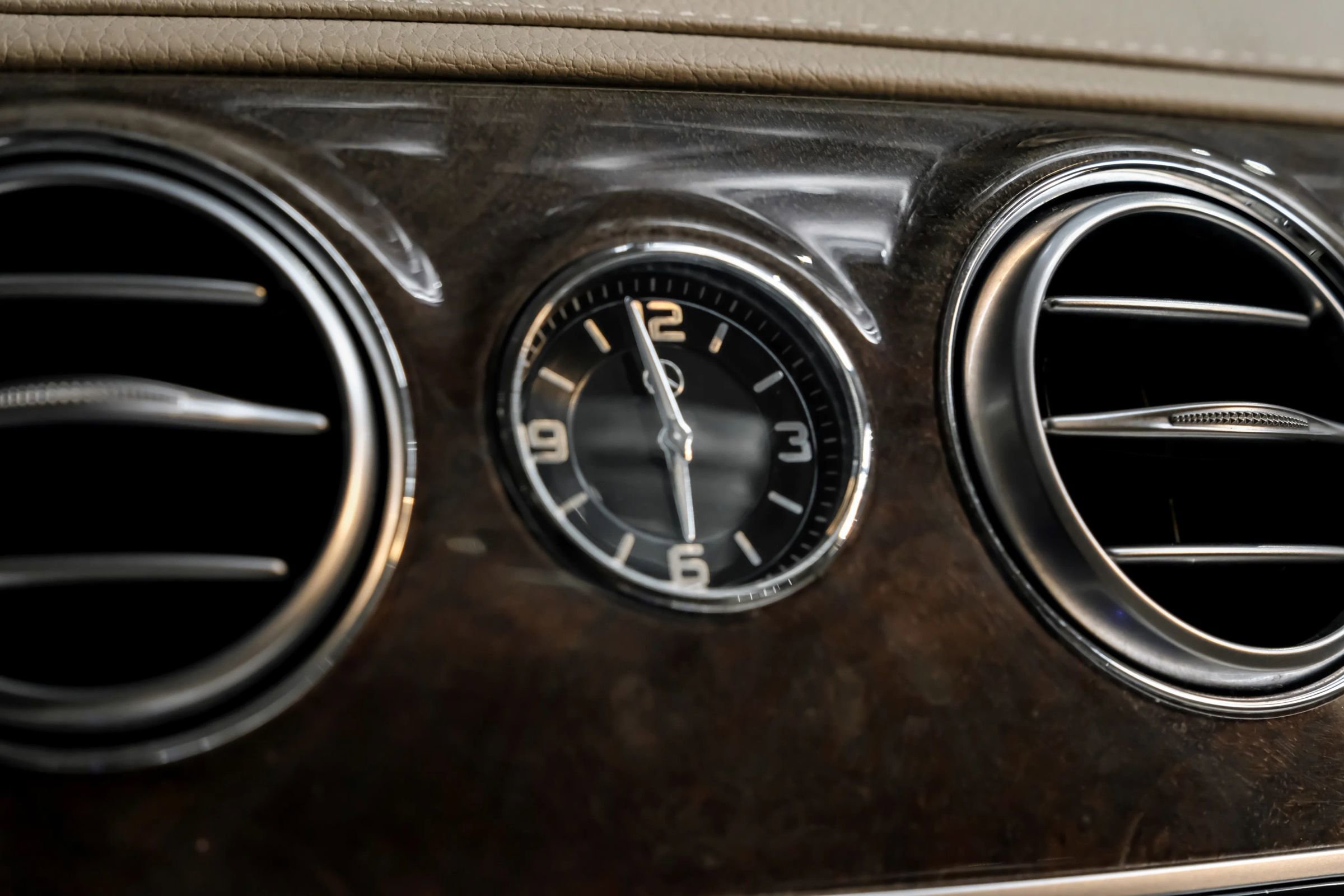 Used 2015 Mercedes-Benz S 550 Sedan image 28