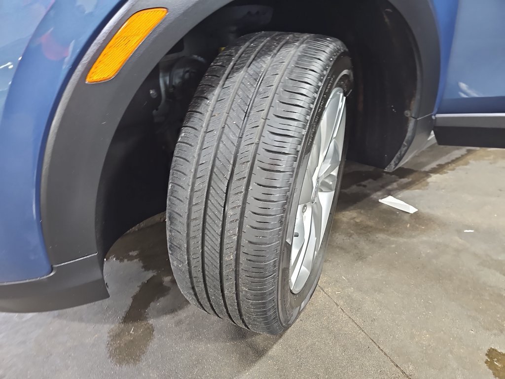 Used 2025 Buick Encore GX Preferred AWD/4WD image 37