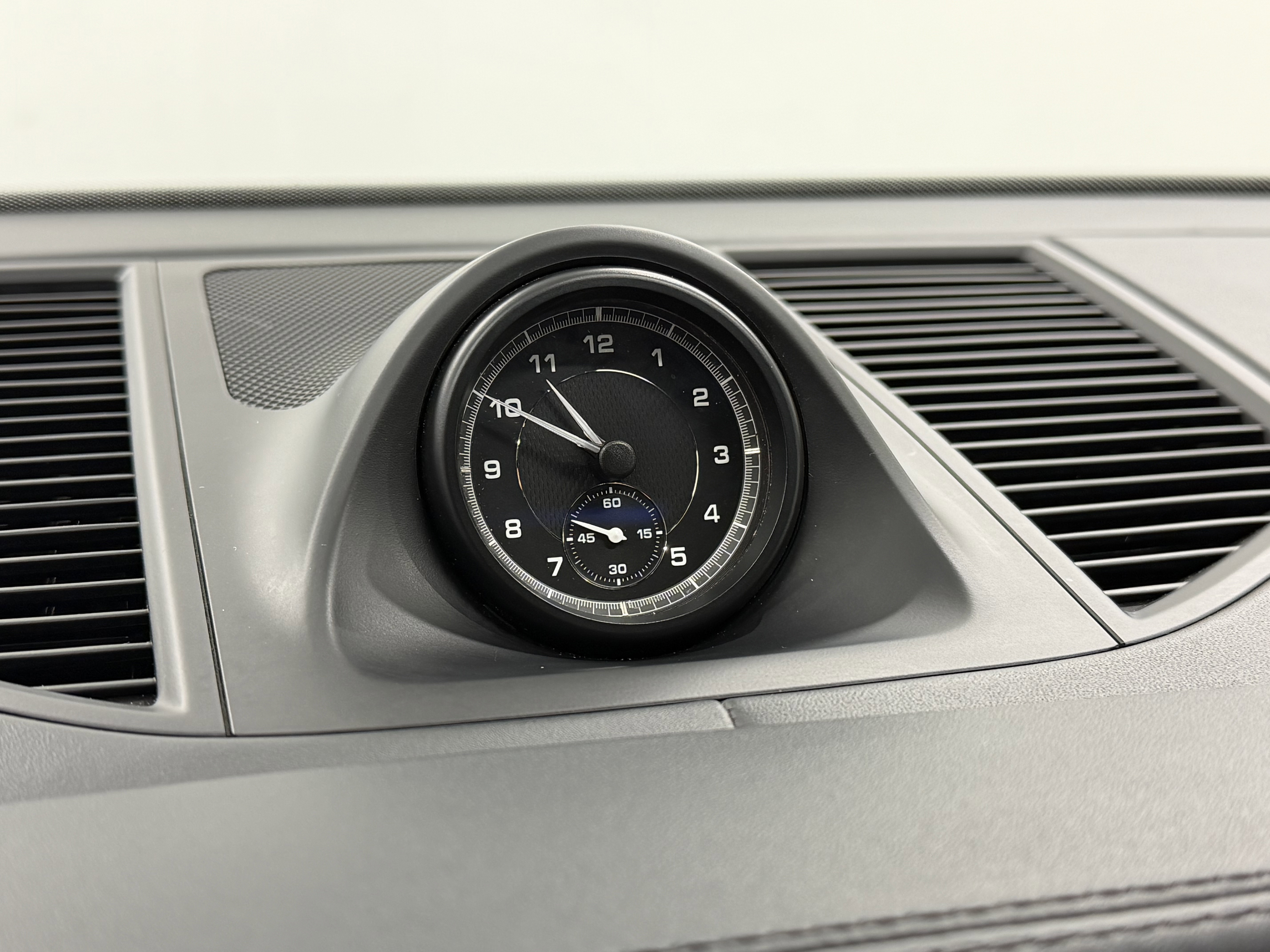 Certified 2022 Porsche Macan image 53