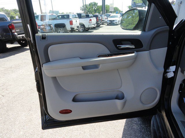 Used 2007 Chevrolet Tahoe LT AWD/4WD image 12
