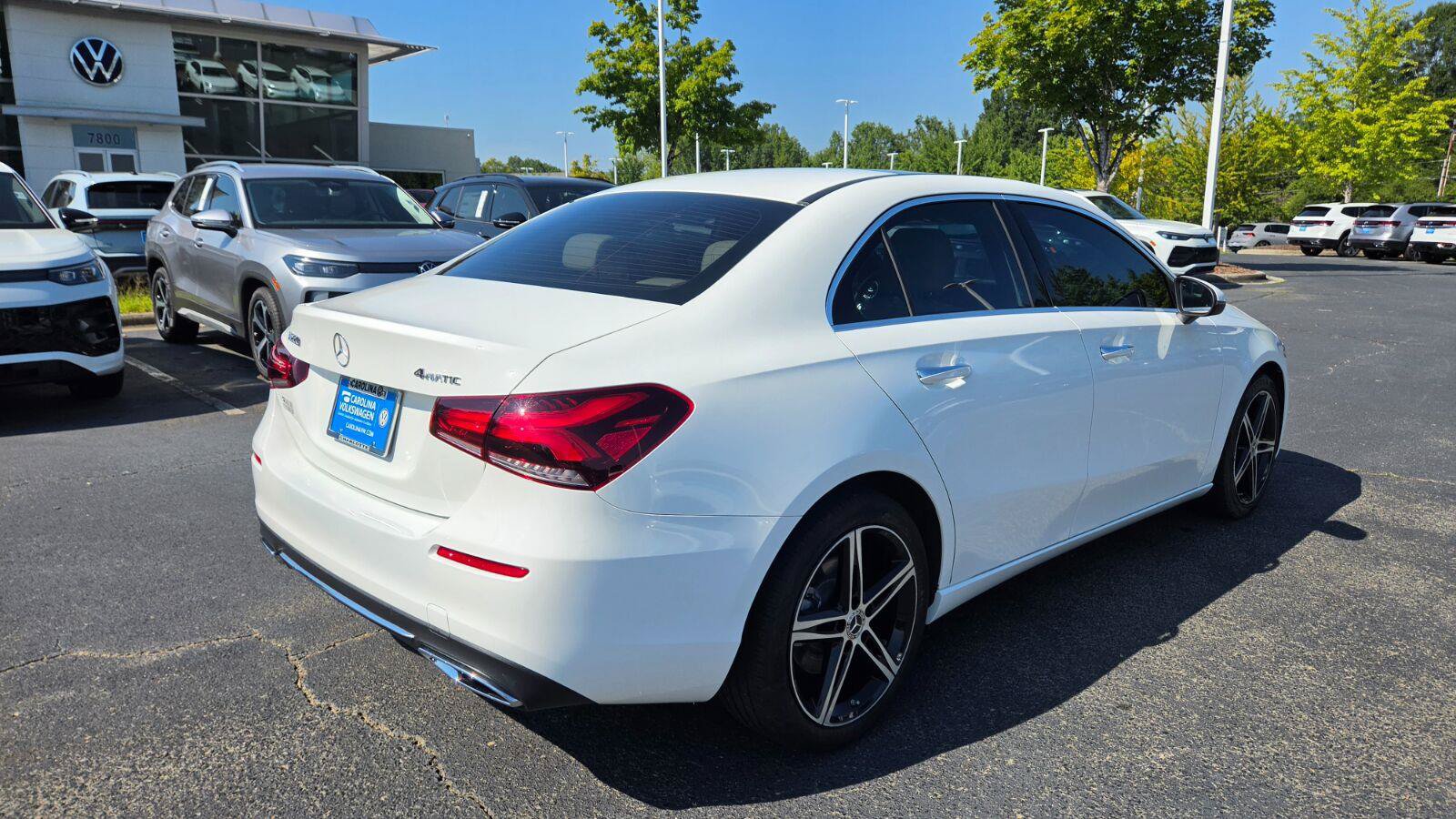Used 2022 Mercedes-Benz A 220 4MATIC w/ Premium Package Lite image 5