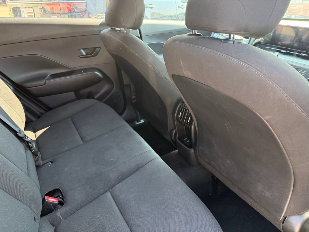 Used 2024 Hyundai Kona SEL FWD image 4