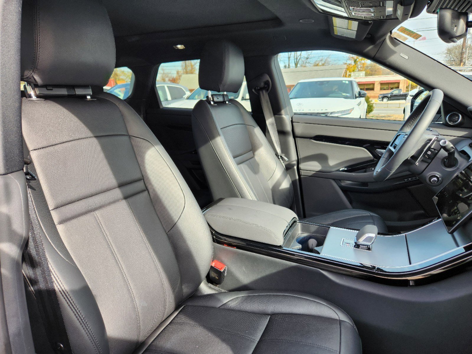 Certified 2024 Land Rover Range Rover Evoque S AWD/4WD image 16