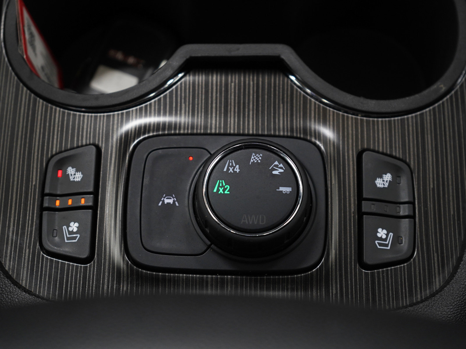 Used 2023 GMC Acadia SLT w/ Elevation Edition image 24