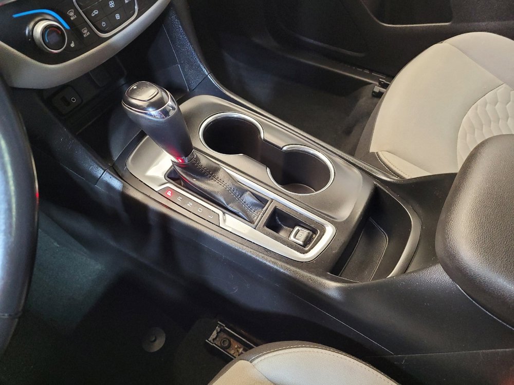 Used 2018 Chevrolet Equinox LT image 26