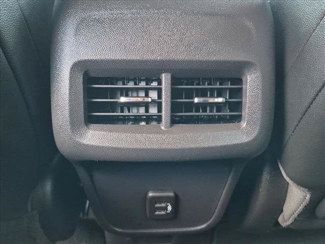Used 2024 GMC Terrain SLT AWD/4WD image 17