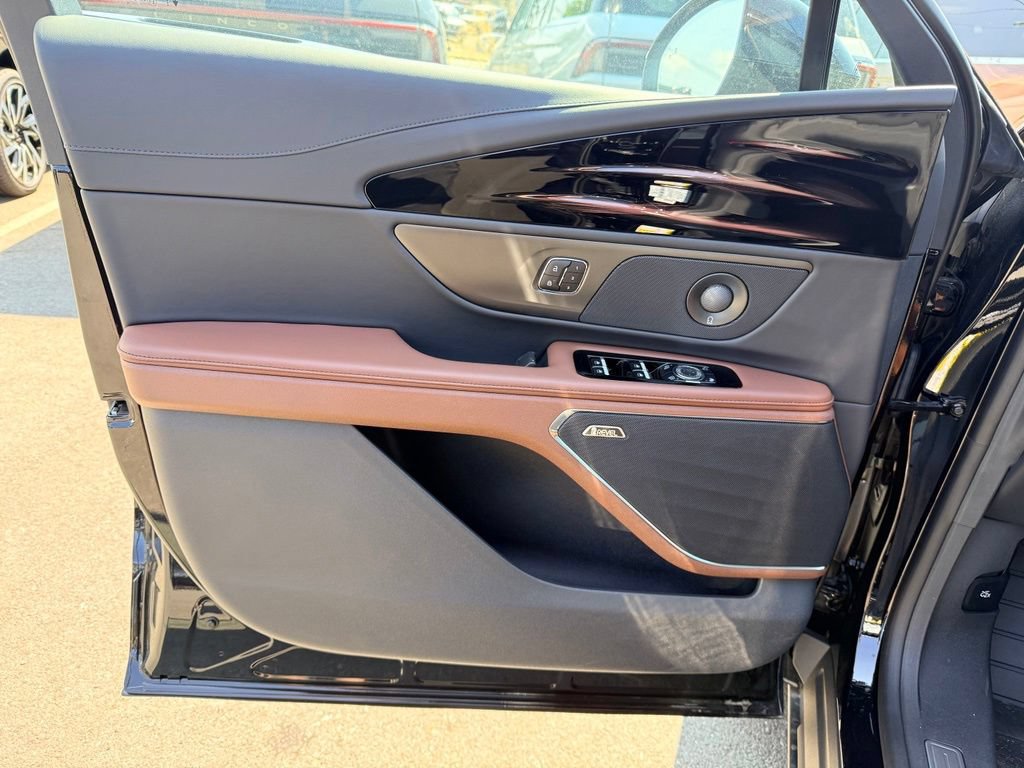 New 2026 Lincoln Nautilus Reserve w/ Jet Appearance Package AWD/4WD image 27