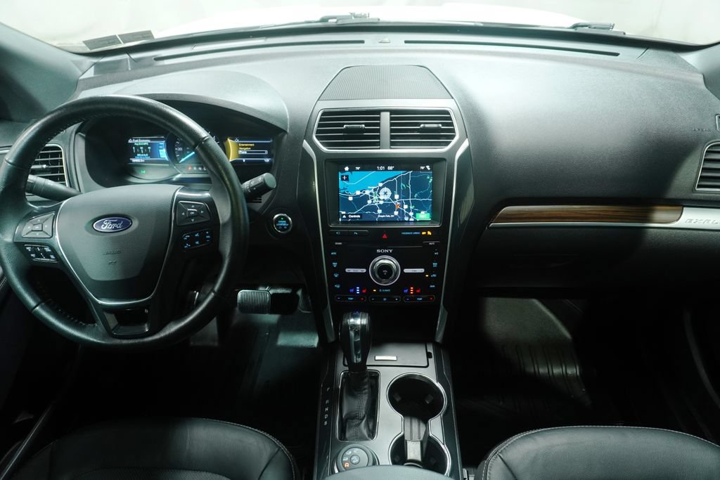 Used 2019 Ford Explorer Limited w/ Ford Safe & Smart Package AWD/4WD image 20