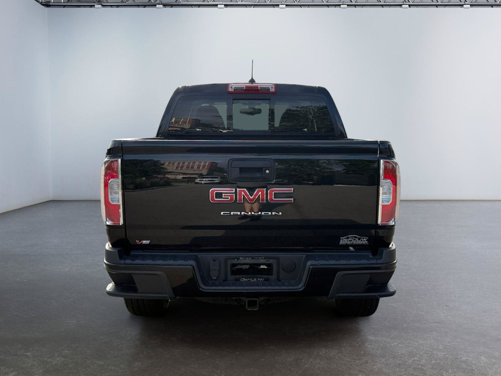 Used 2022 GMC Canyon Elevation w/ Trailering Package AWD/4WD image 4