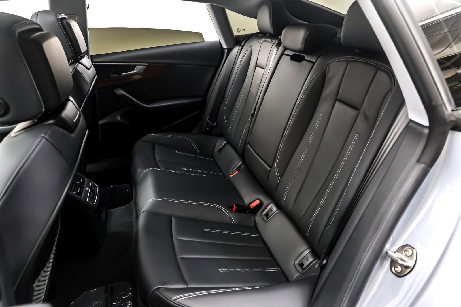 Used 2023 Audi A5 2.0T Premium w/ Convenience Package image 8