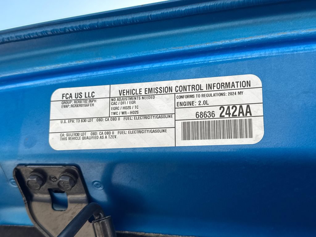 Certified 2024 Jeep Wrangler Unlimited AWD/4WD image 12